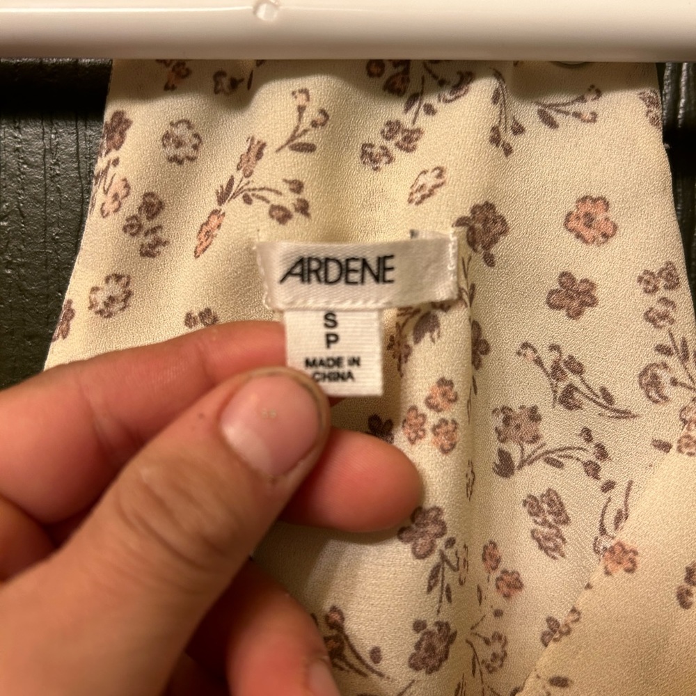 Ardene Tank. - Picture 2 of 2